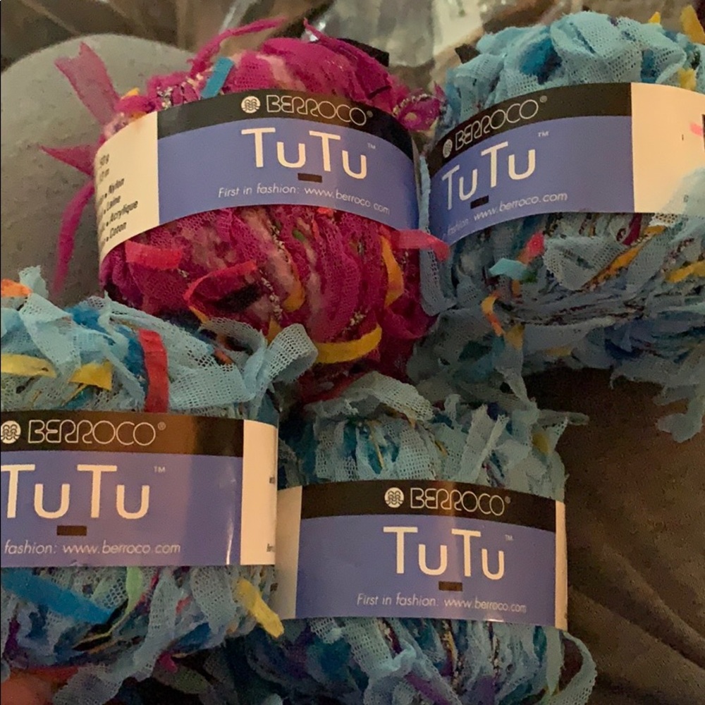 4 TUTU YARN by BERROCO